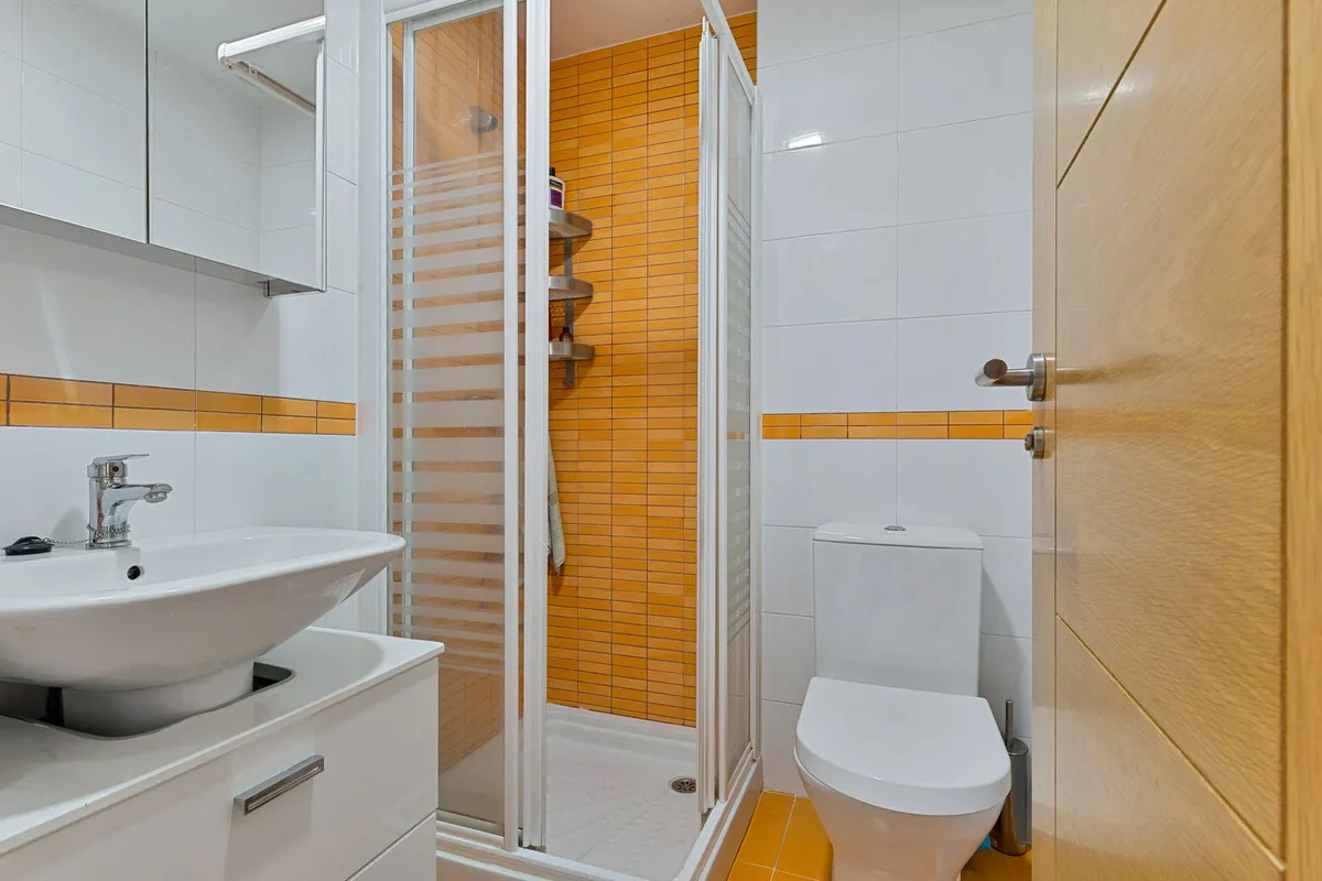 ed153e1d-7c37-4bce-a501-a1a6d4f00ed4