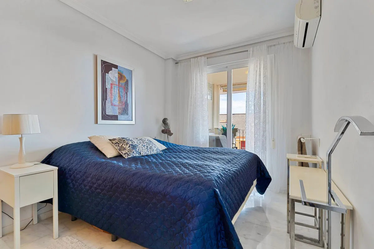 ff220962-4526-4142-a91d-abc85e9943c2