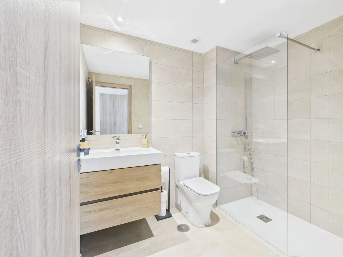 252305f1-d456-4f85-ac0a-84d9e083d30f