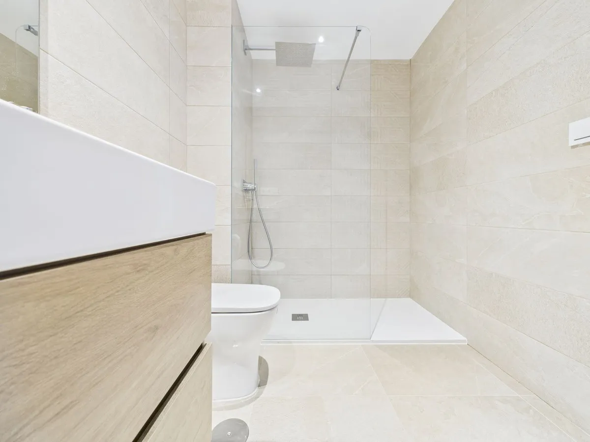 72a2f638-0fcd-4772-a23a-4ac1b765f4e3