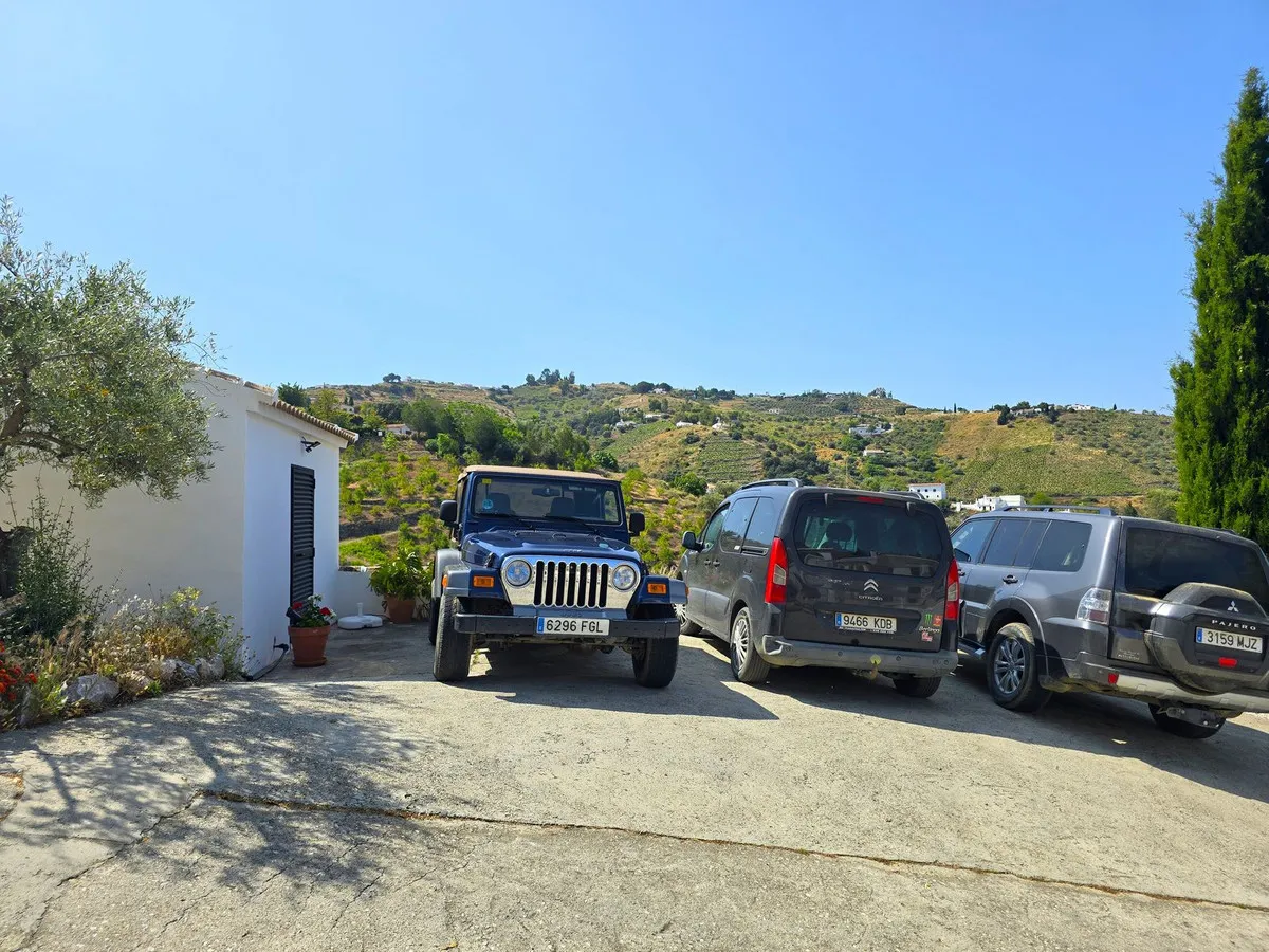 d0e5ddd5-54b6-416a-ada0-470b5bd47afb