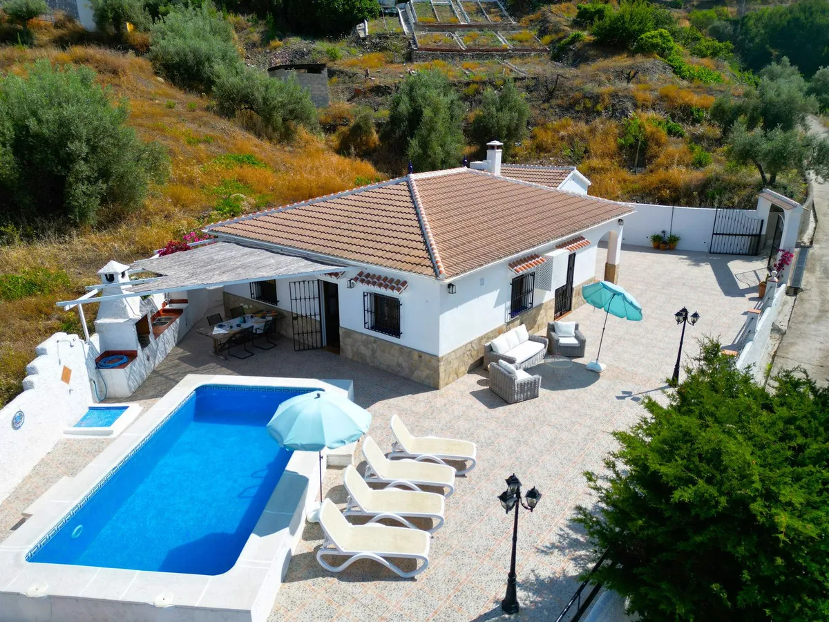 e9b64ad2-cb15-46ba-bd45-ed46eef7ddc5