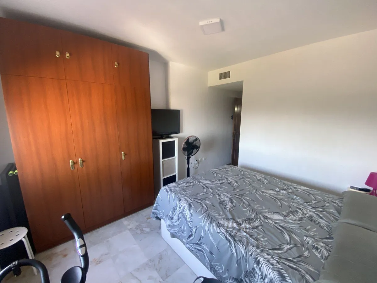 076c8fb2-5cb6-495a-aa20-ae79d91646b8