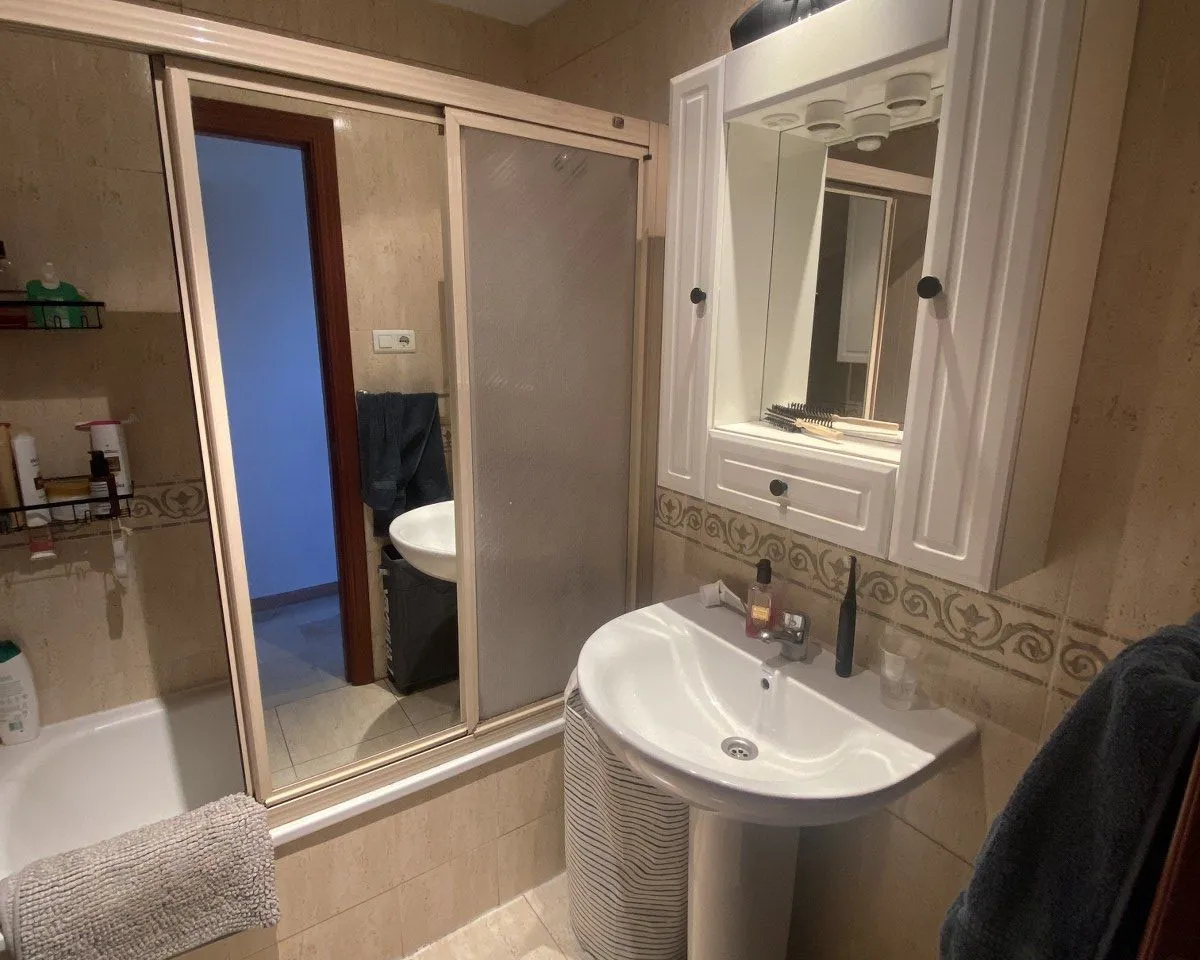 5b6b9dfa-3ab5-4bd5-bc4a-f27a3b75e28d