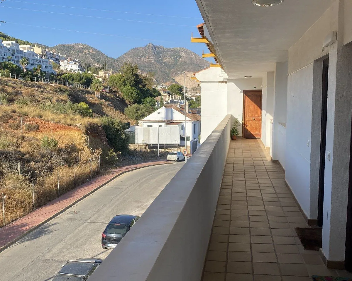 f9c43ebf-8e49-401c-9cb9-f38cc2601929