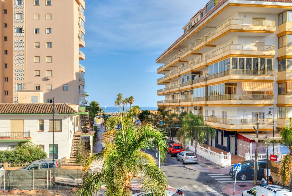 302329f7-bf80-41f1-b1c9-eca9801ea469