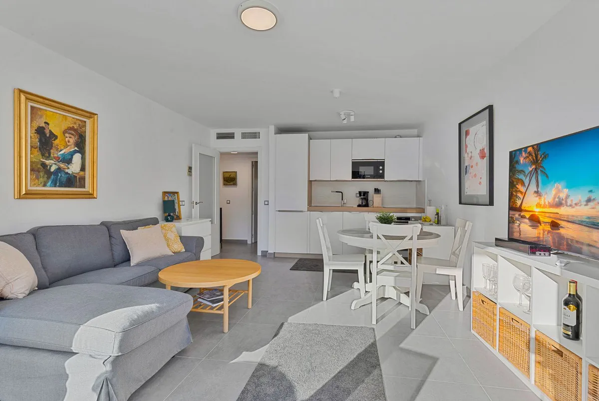 35bff2d8-fb0a-49eb-9179-91aba93234c7