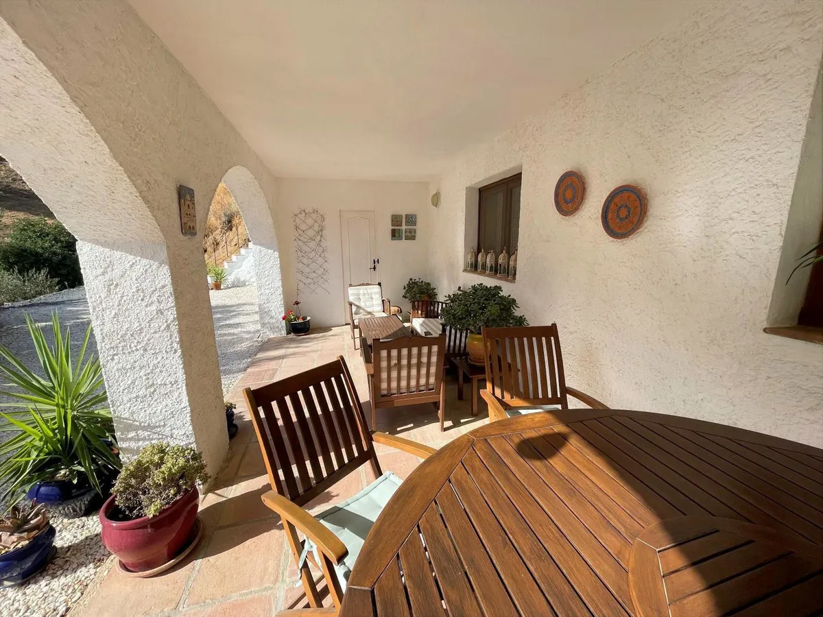 11c90e6a-bbdf-480e-ad04-17c916e438f5