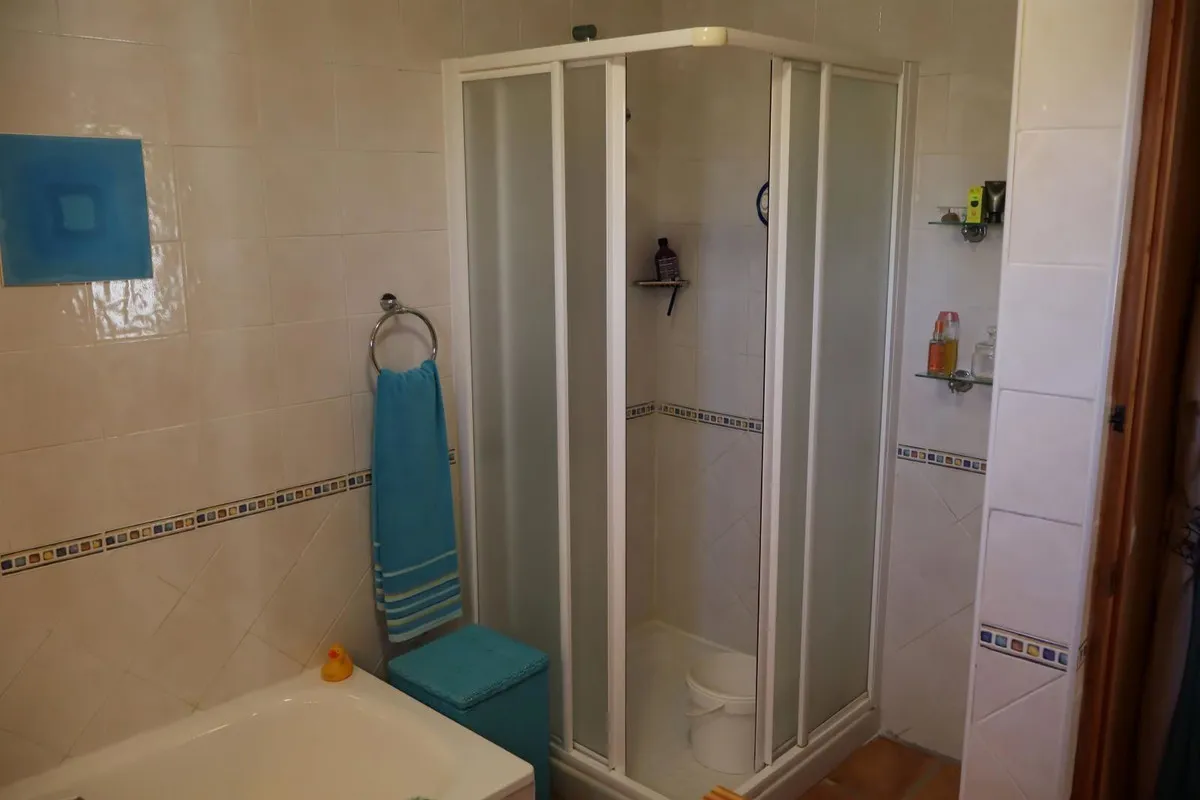 a5459649-fd02-4d49-9b63-502176f5fc73