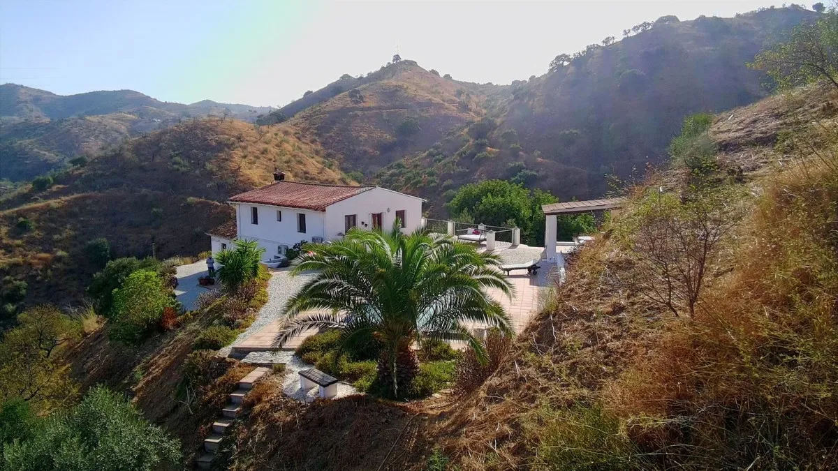 a7f9224e-4aed-4177-bcce-1a250d13ea09