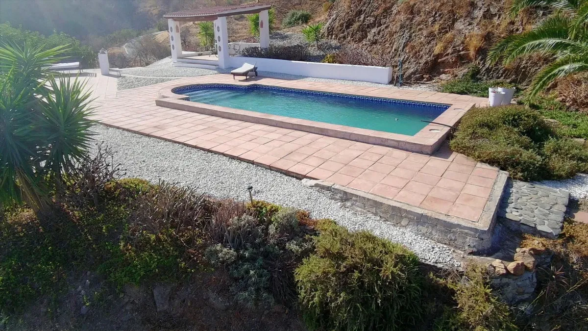 accd70a6-a3b4-4c3e-94c0-9bb16098ace2