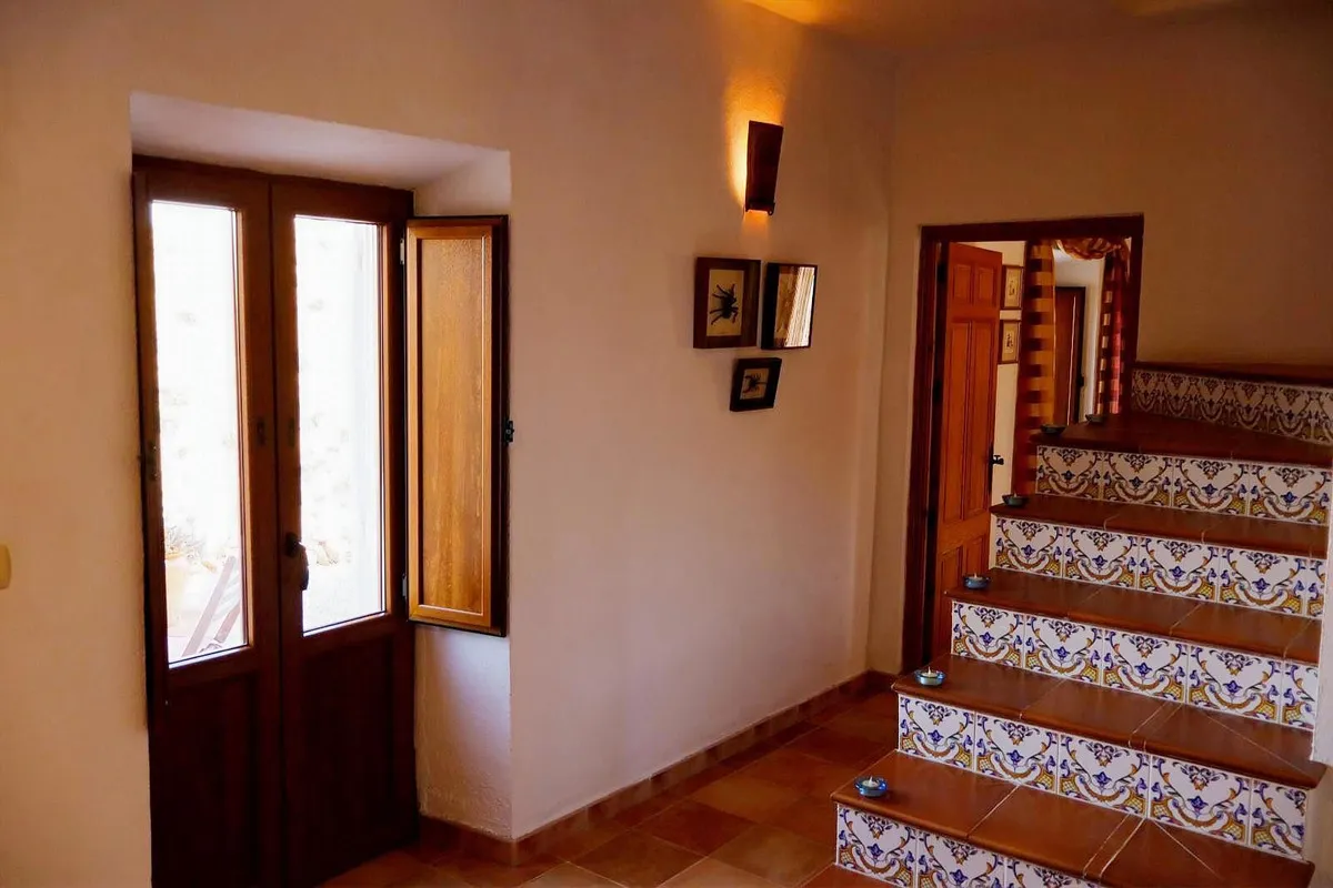 cc5d89bb-c1e4-4275-8835-539870f09619