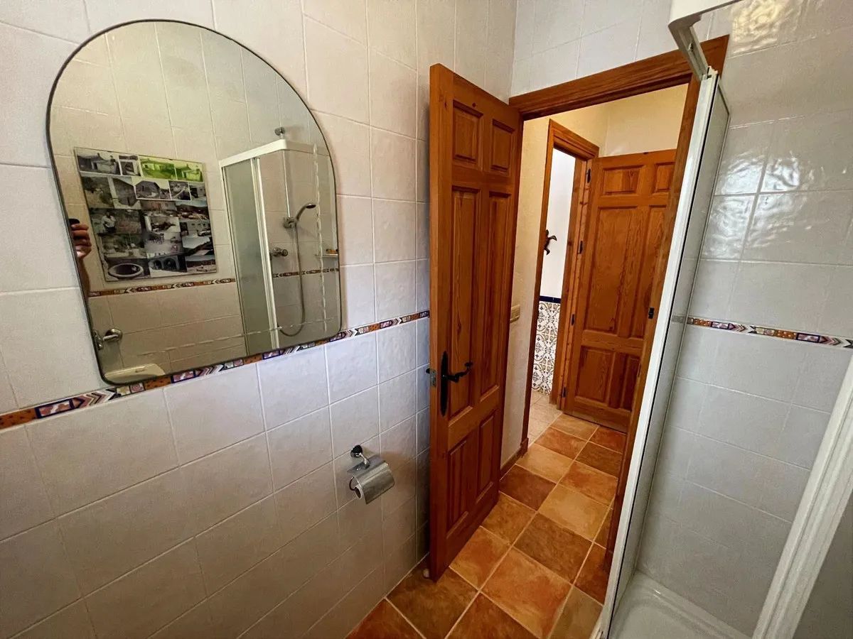 e79a06f6-6fcc-41e4-ad25-3ac82dd5aef9