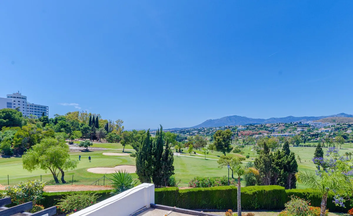 c9f20aac-c5f3-453c-9a9c-fd4ca7f5dfe9