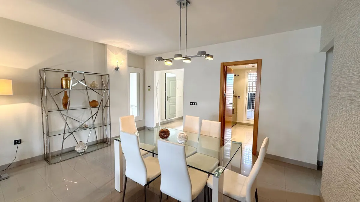 7079f392-4875-4e69-9c7d-fec2ff730ad3