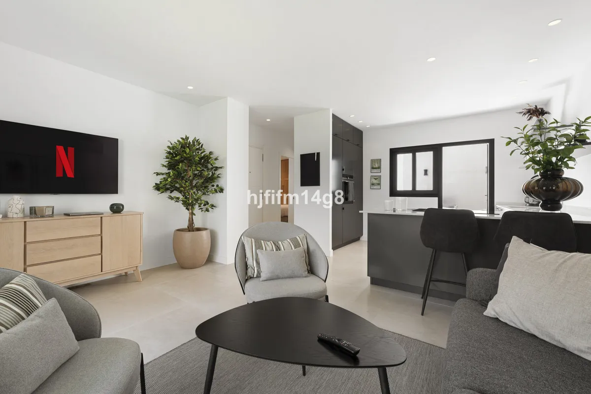 da97086b-72b6-4b18-be7a-ddac9ecd81ca