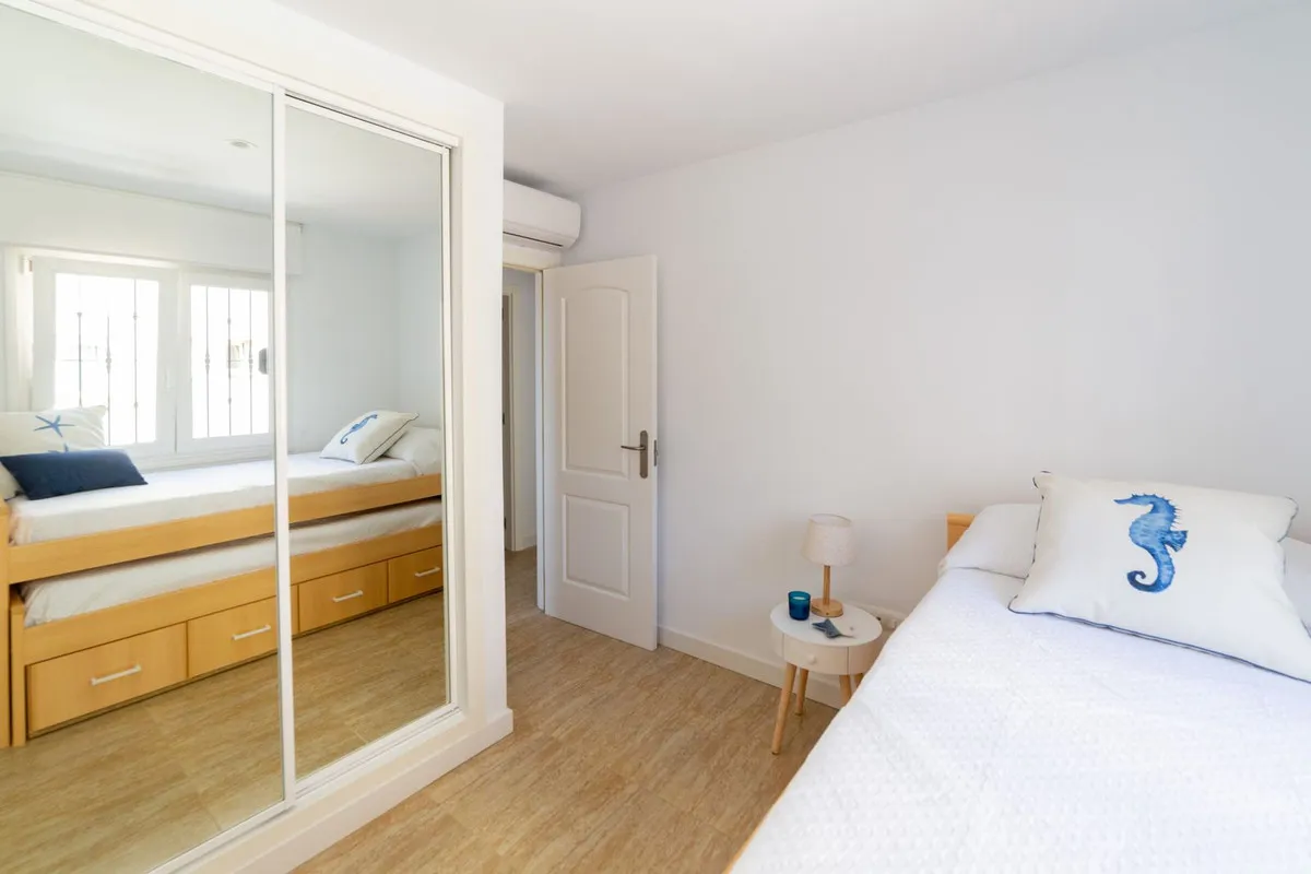 f51dbc69-ef5d-479a-813d-071899041370