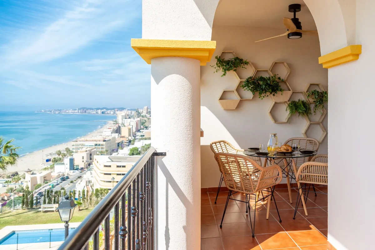 f6355a51-11e8-493f-b54f-52e51f6ed707