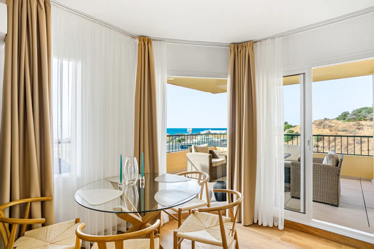 88a19597-a304-4e8b-8223-2d640c10349a