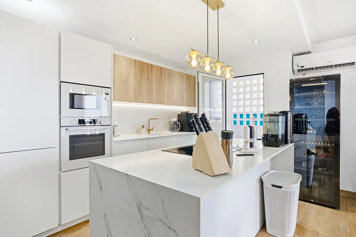 f555d635-9be0-40fc-94e8-b1cdffcb9273