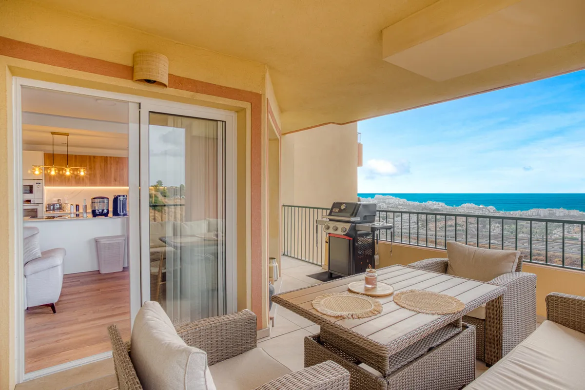 fc24965b-a44b-4d33-8f64-48f3f4aa6141