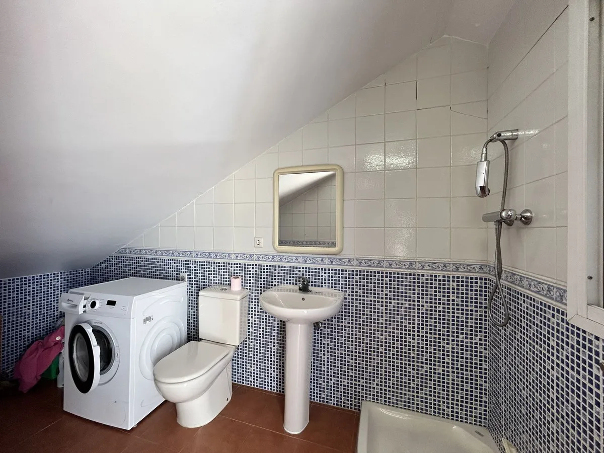 7054fca4-194f-4b7a-8e98-fad688e08535