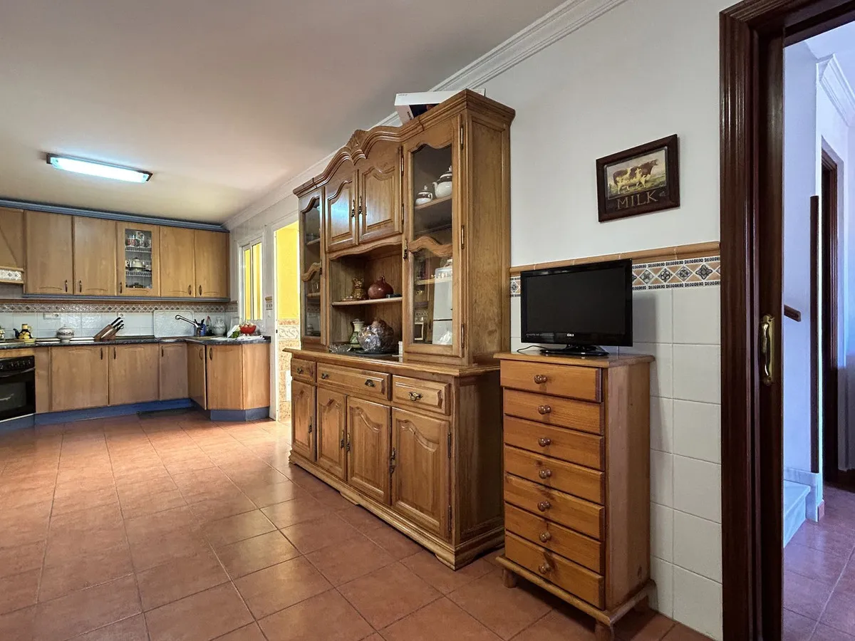 a6d628b9-0af3-415c-a8e7-60bb806a5c4e