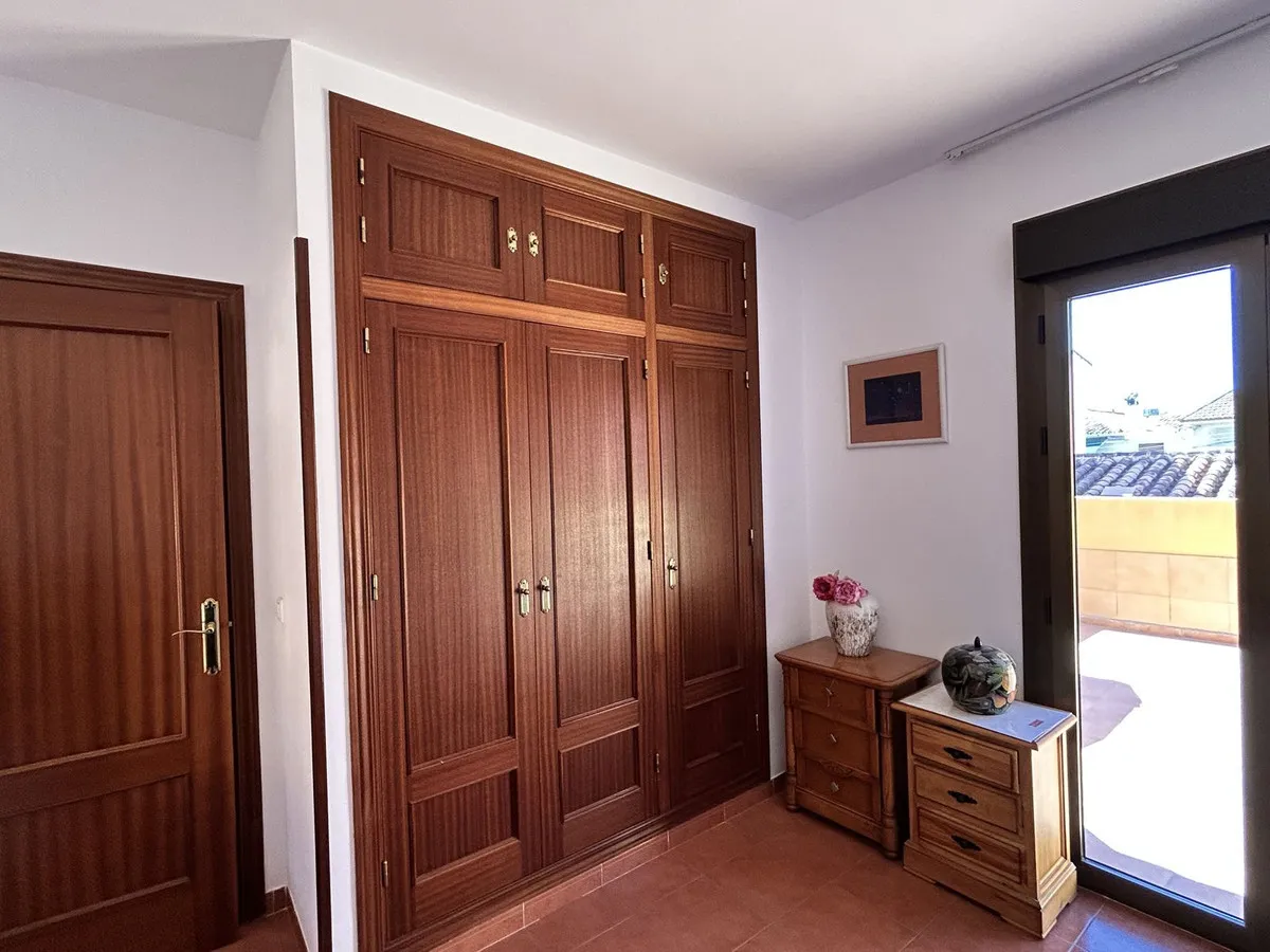 a8532e6f-f47a-4ae5-9e4e-dc1a4dc8cff8