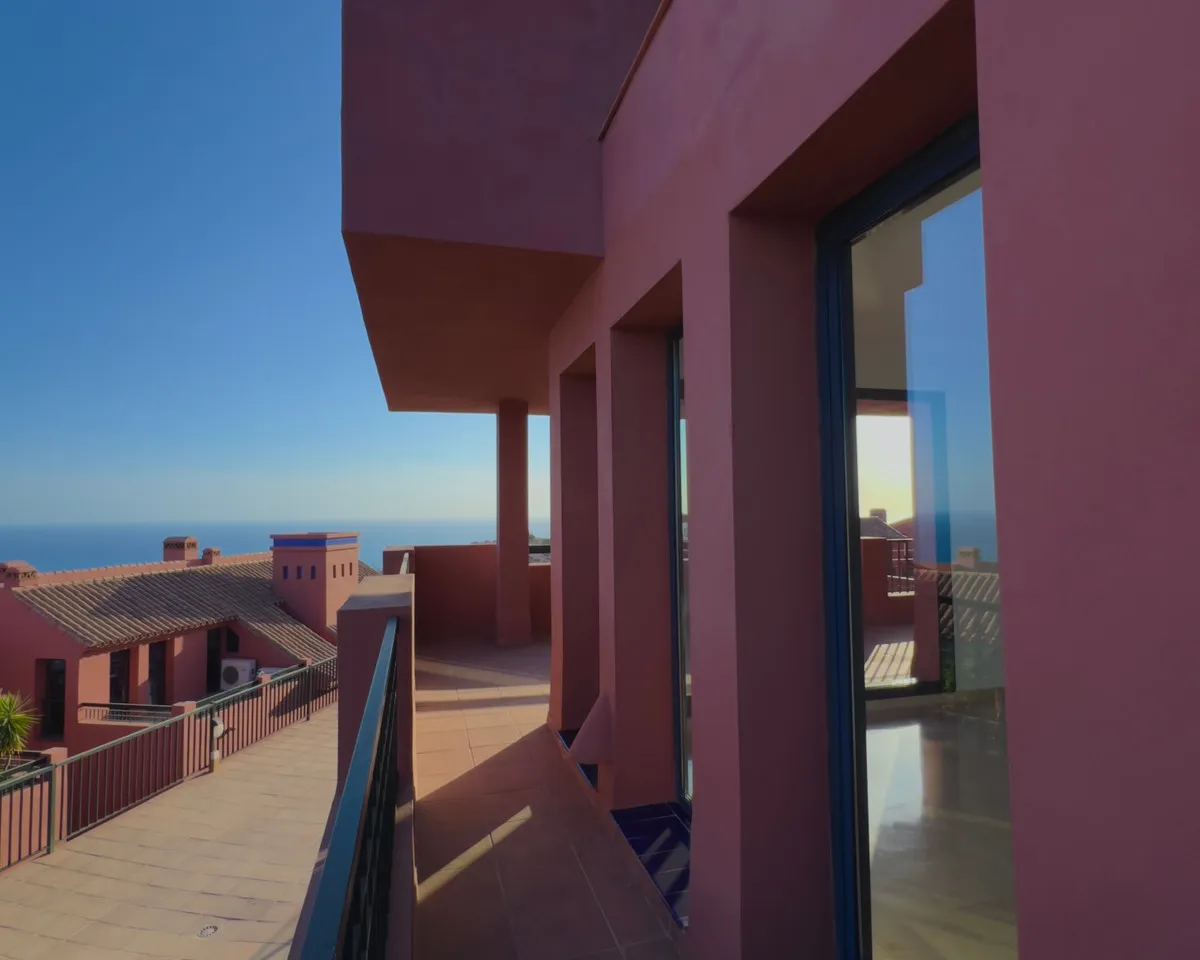 a0073603-721c-4782-a3c3-660109c45c5b