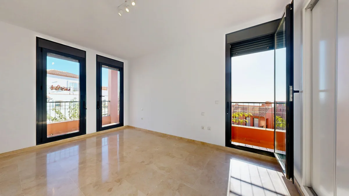 dd151ad0-22c0-4505-965d-74049d1c1aa6