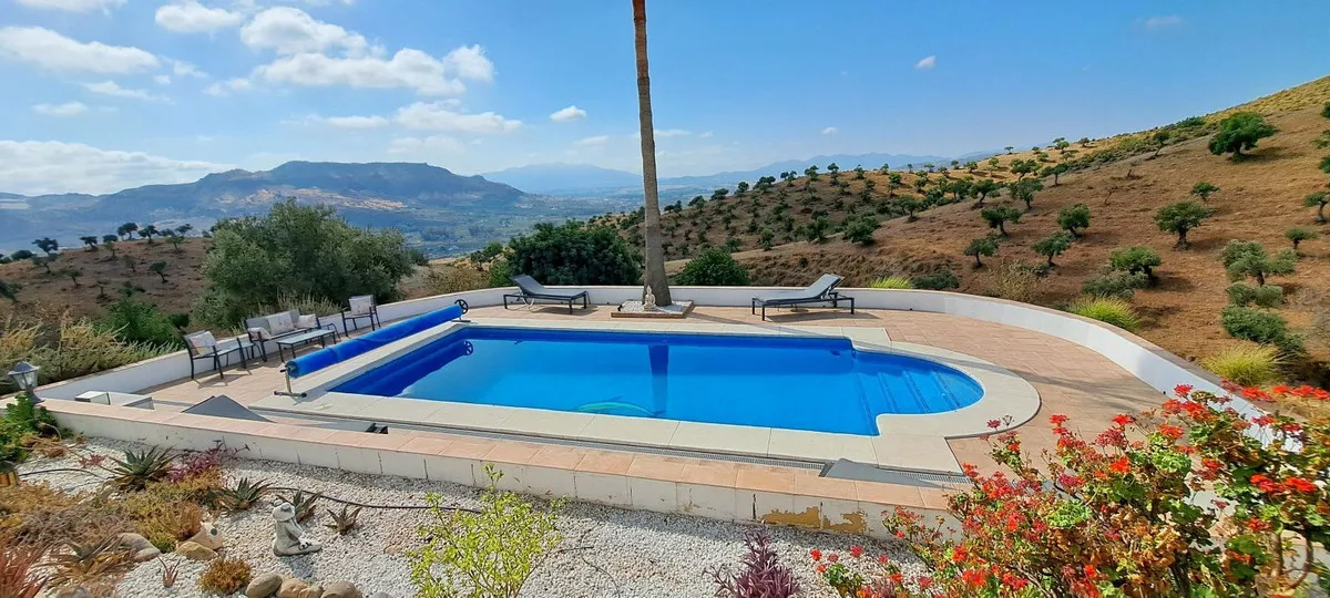 8ff6d4c3-fe9a-4653-a052-5fc5fcc09147