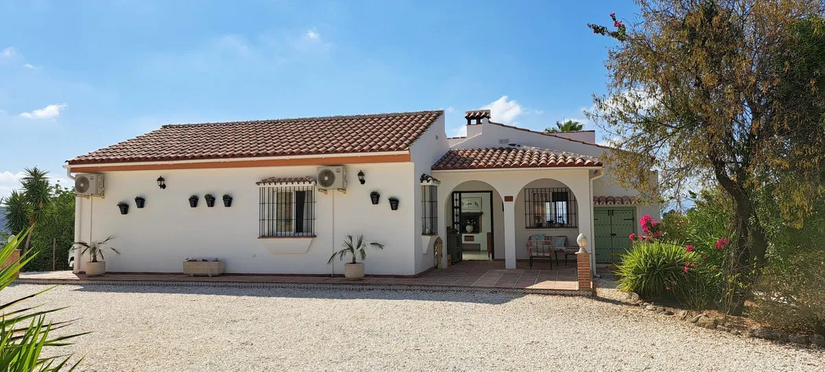 93e1e4a8-2f57-4132-8f44-c044caa99487