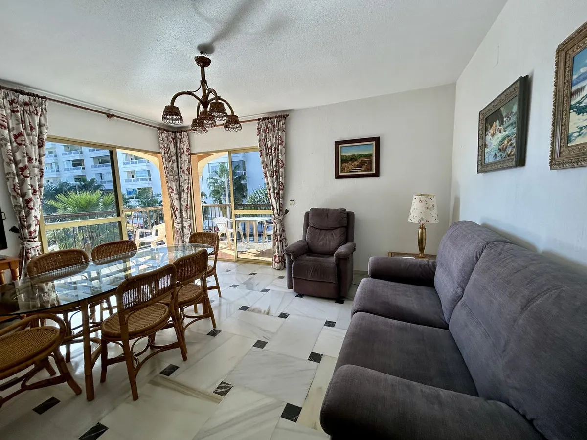 09878822-396d-4a05-9c07-ac5857db4b1a