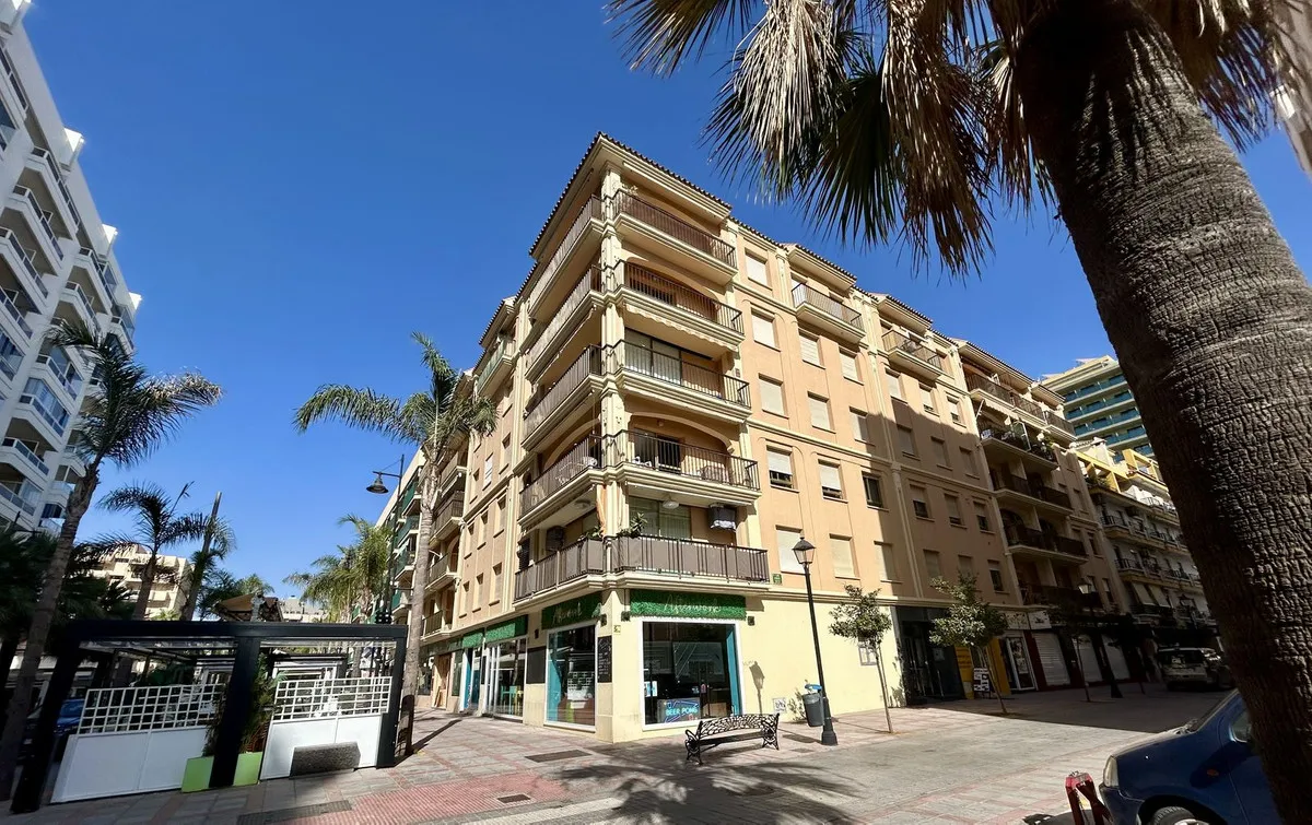 0c2c7493-edd2-4193-986a-3e09716c5c96