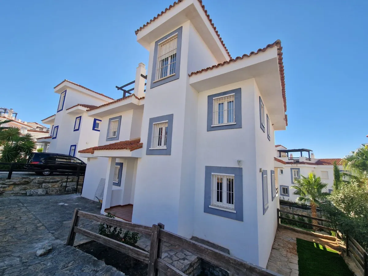 0d5035c6-ad9a-4a31-9ba0-cee3bd12f9f0