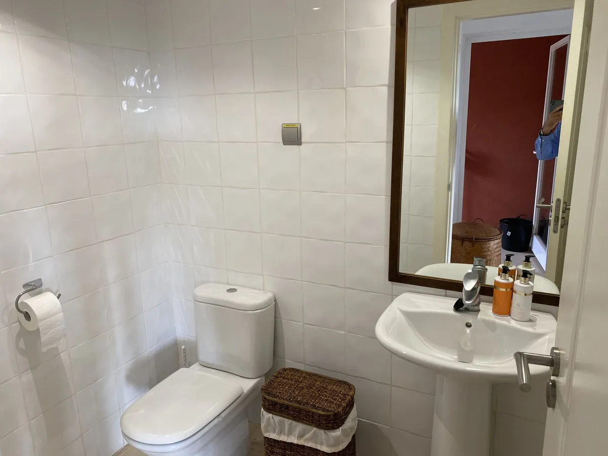 0ae5d6b8-50a7-44b2-b7bc-fbe318dbcf5b