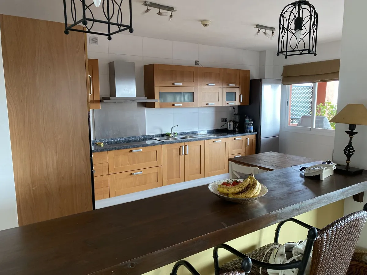 4af73b65-79ee-42db-8e59-2a424d2420db