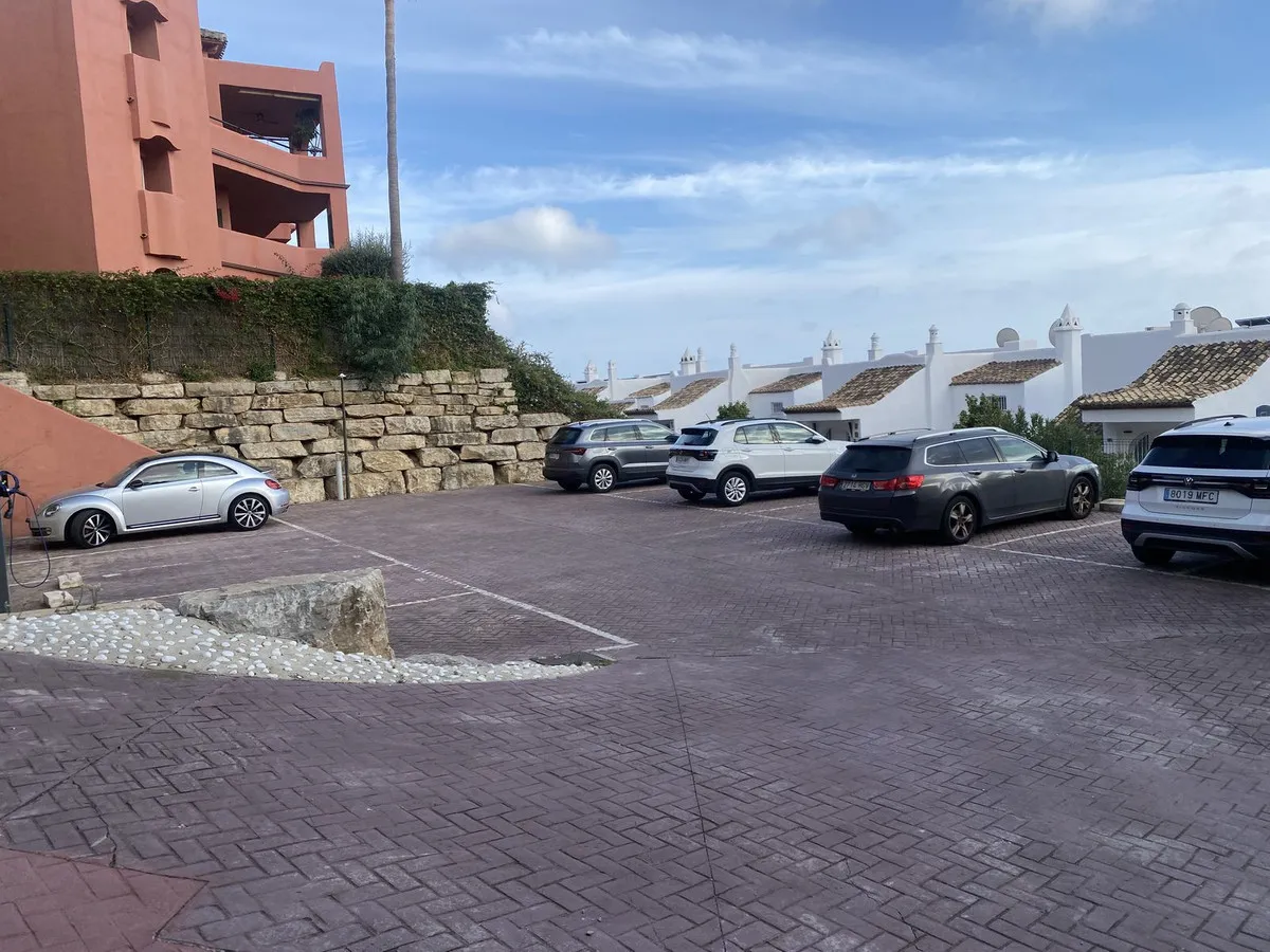 77ea23f0-2038-46dd-8fd2-a006d15ec135