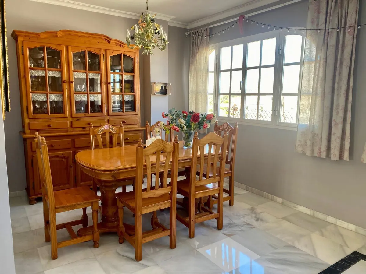 0d0bb7e1-112b-40d2-801d-c9c62f89d35a