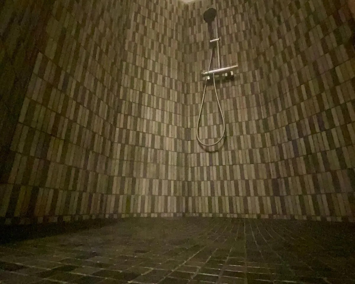 2ae4e110-b478-4f72-970d-839fffbc3c82