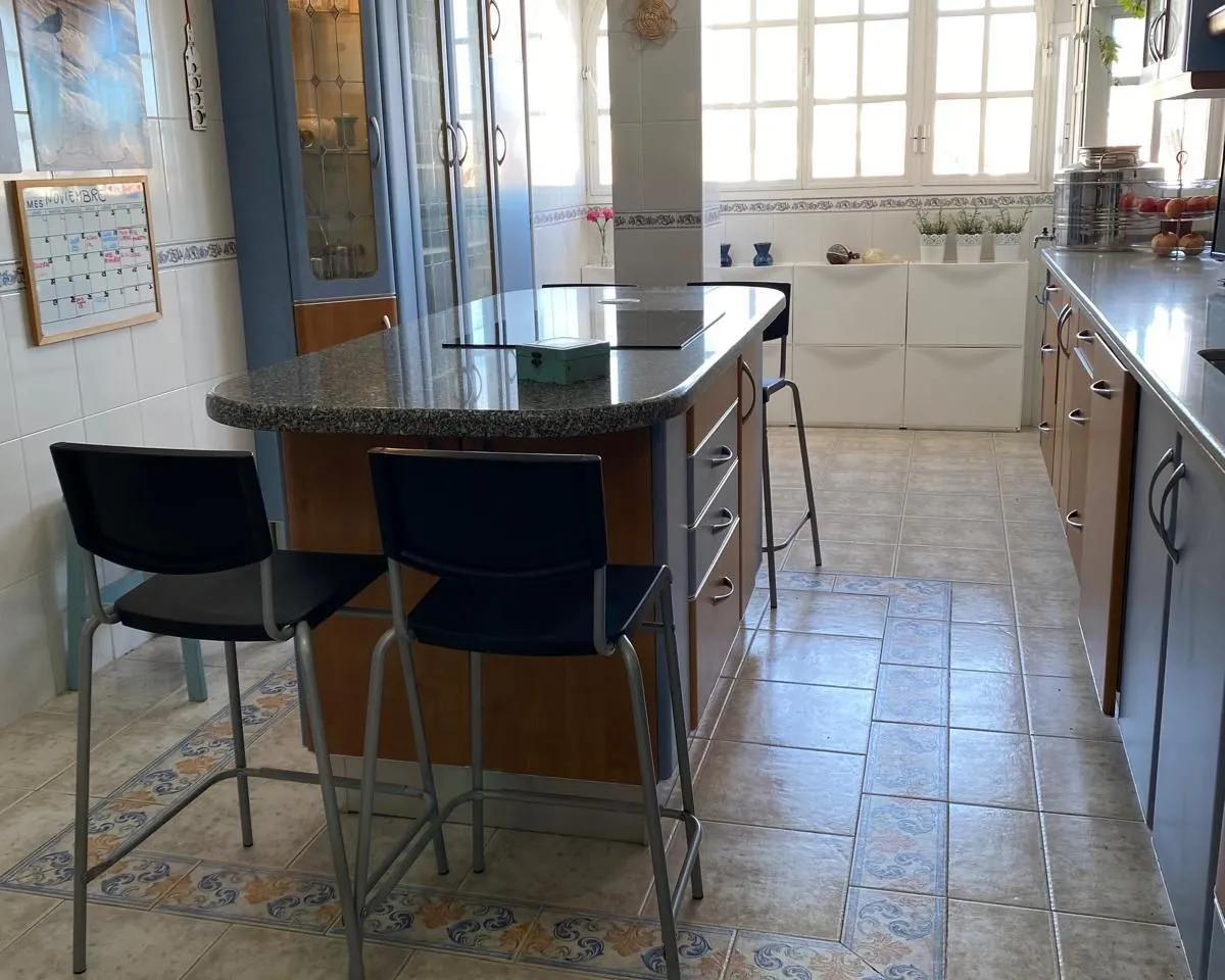 46d4ac3d-da67-423c-bbad-a757a82d8183