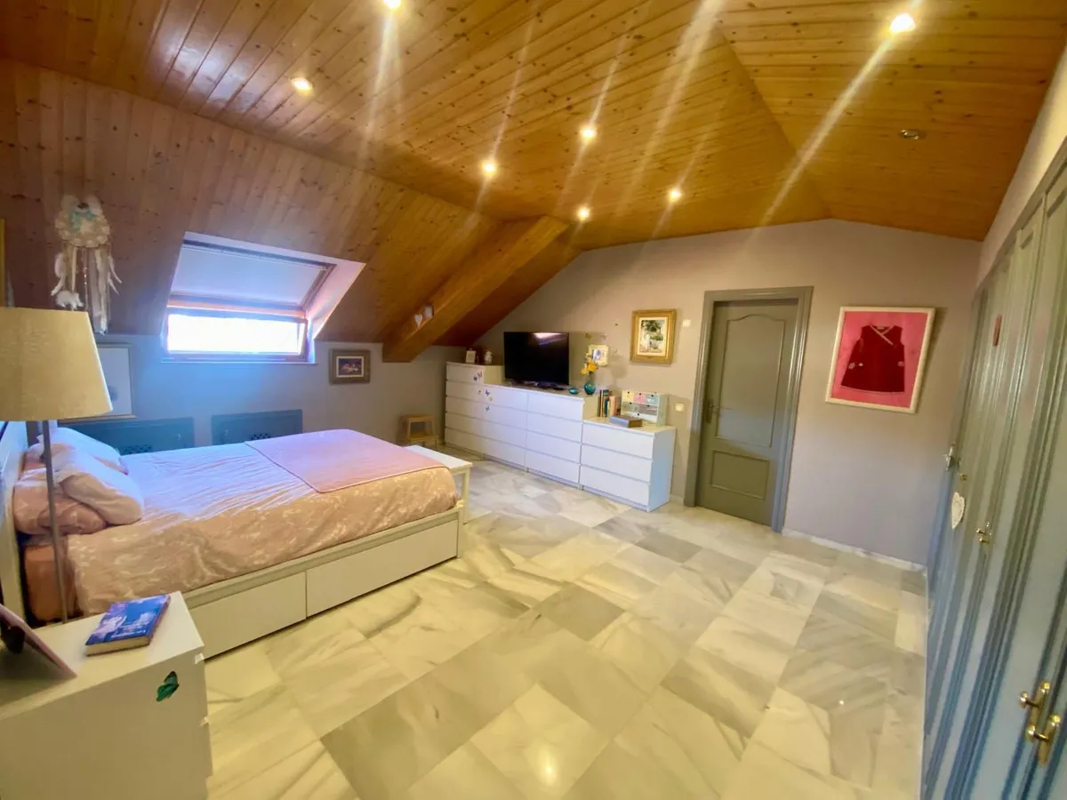 648eb955-7680-403a-ae18-b8c31d8f6083