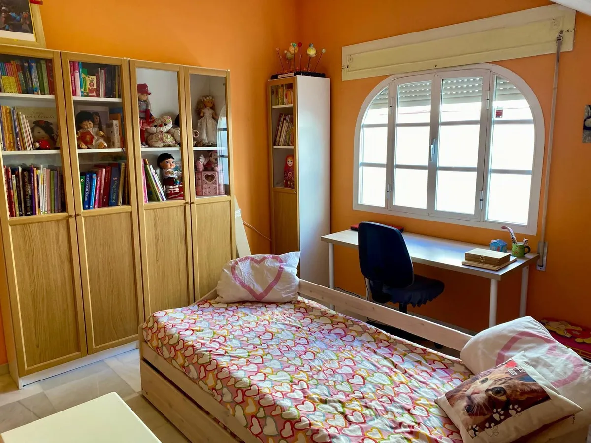 9b99f249-a138-49a4-a0a2-9caa50e983be