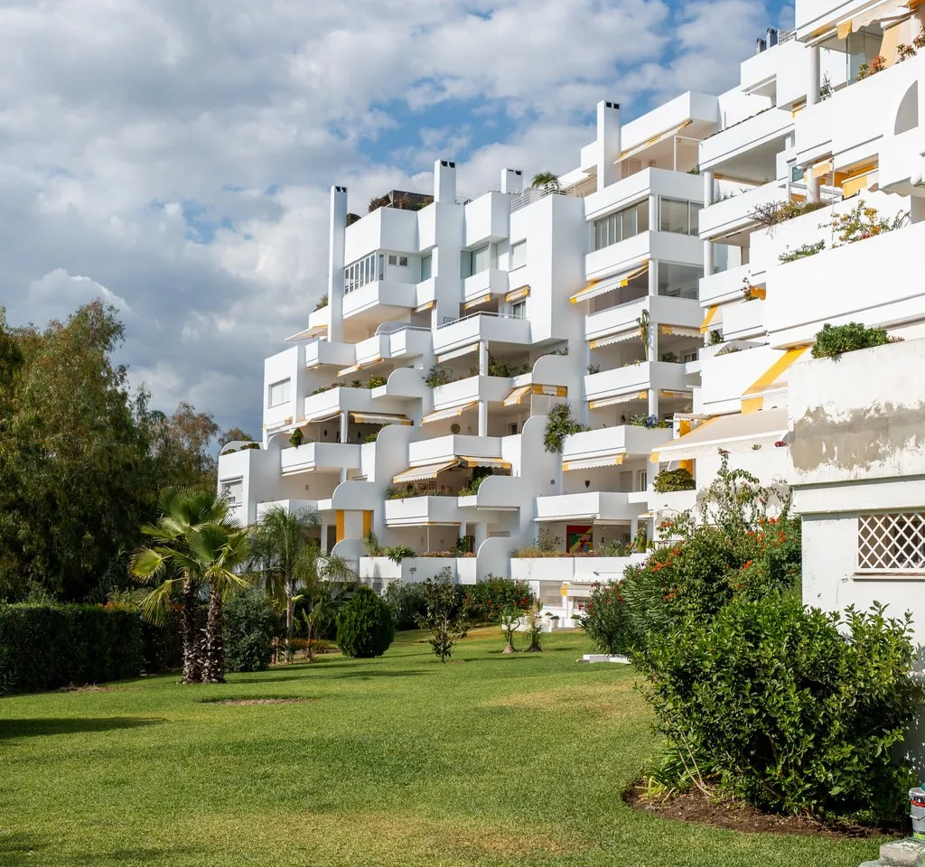 79b001e7-cfd7-439f-b9c0-e2ccd8f49f42