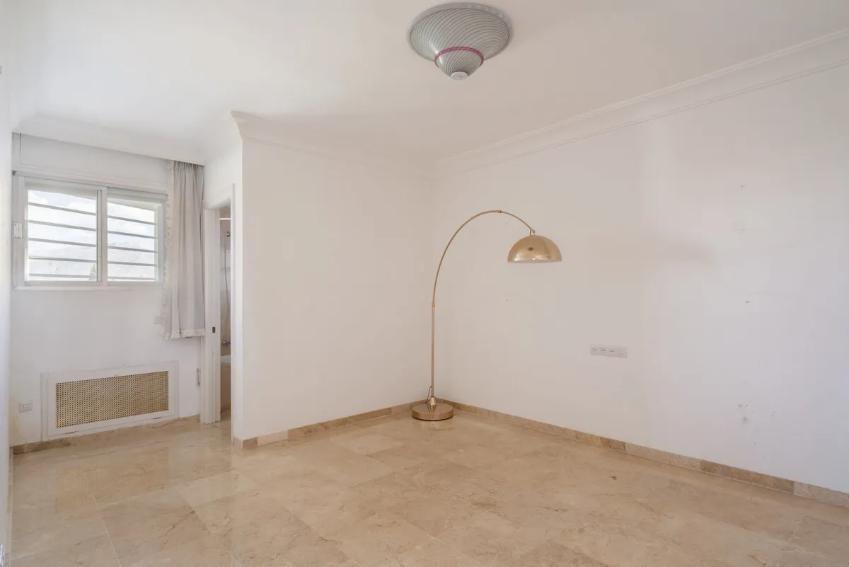 ad8740f7-9612-4c8a-b384-18b9c3ed2525