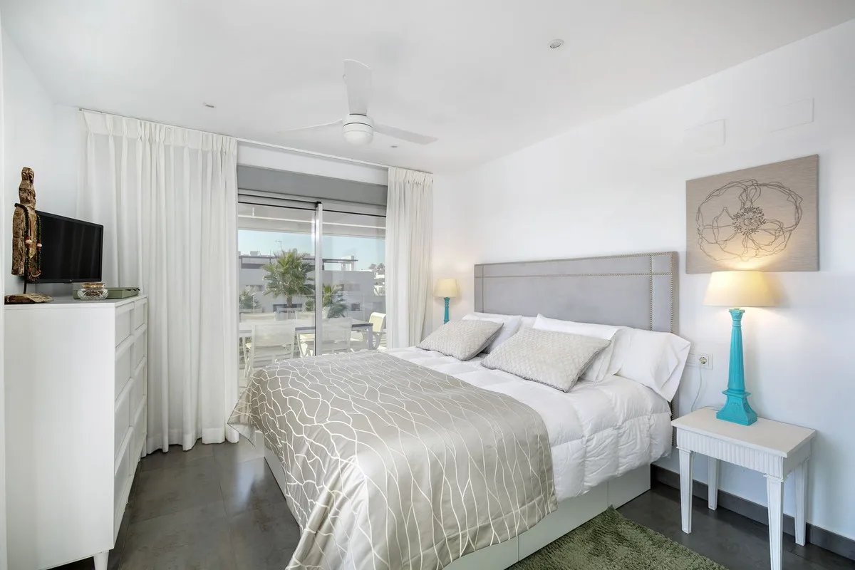 57f7e880-5056-42f7-ad28-71e1851216e3