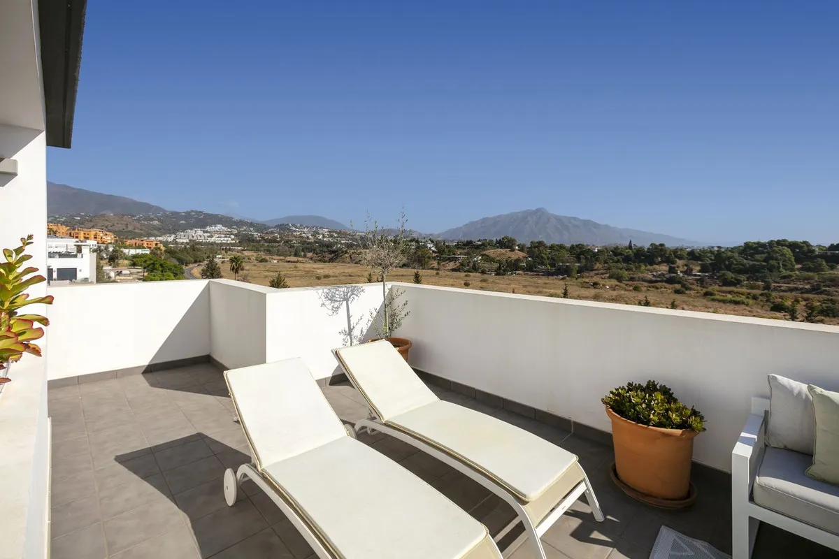 a520d93d-d6b5-4479-8164-c8f27e97de5e