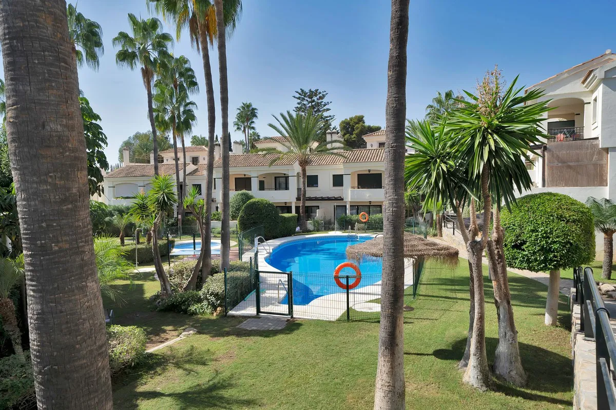 10270545-142d-44c6-8a37-5a85a9af6019