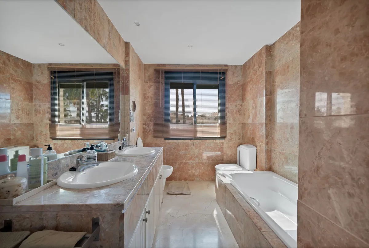 2701b892-532d-4cad-9225-e25f432ca298