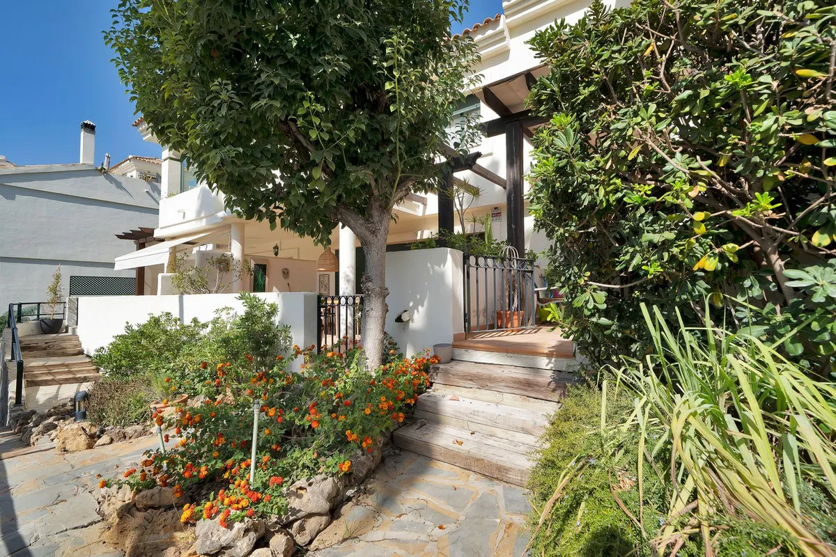 2d55fd82-37bd-4eb4-962f-c7383293d328